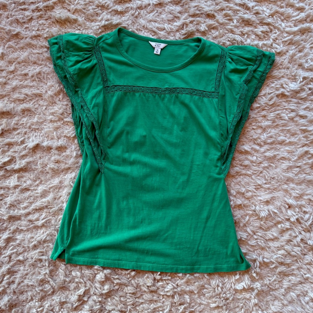 Crown & Ivy Green cotton flutter sleeve top Women’s size medium